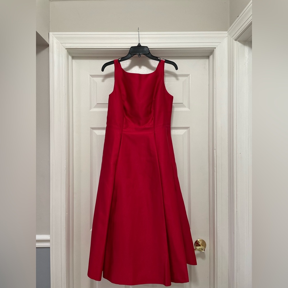 Flare Midi dress w/ back V-neck